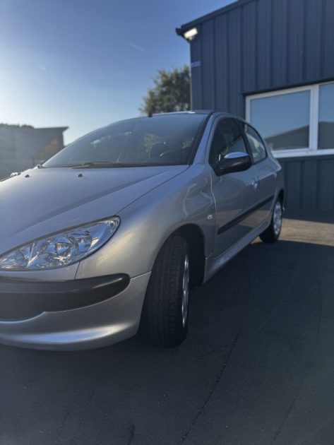 PEUGEOT 206 XT PACK 1.4E BVA 2005