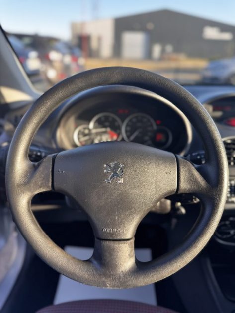 PEUGEOT 206 XT PACK 1.4E BVA 2005