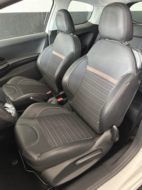 PEUGEOT 208 ALLURE 1.2 VTI 82 