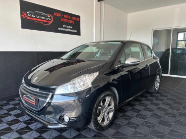 PEUGEOT 208 ALLURE 1.2 VTI 82 