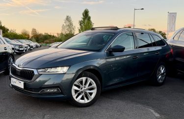 SKODA OCTAVIA COMBI 2.0 TDI 150ch STYLE / TOIT OUVRANT