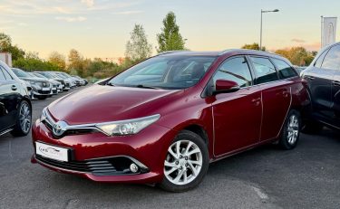 TOYOTA AURIS TOURING SPORTS 1.8 HYBRID 136h DYNAMIC BUSINESS