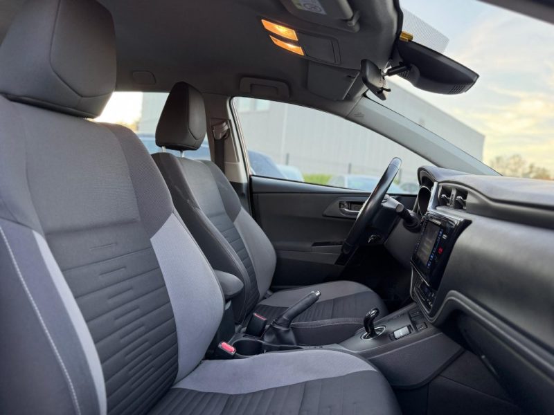 TOYOTA AURIS TOURING SPORTS 1.8 HYBRID 136h DYNAMIC BUSINESS
