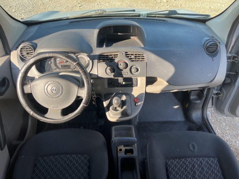 RENAULT KANGOO 1.5 DCI 70CV EMBRAYAGE ET DISTRIBUTION NEUVE