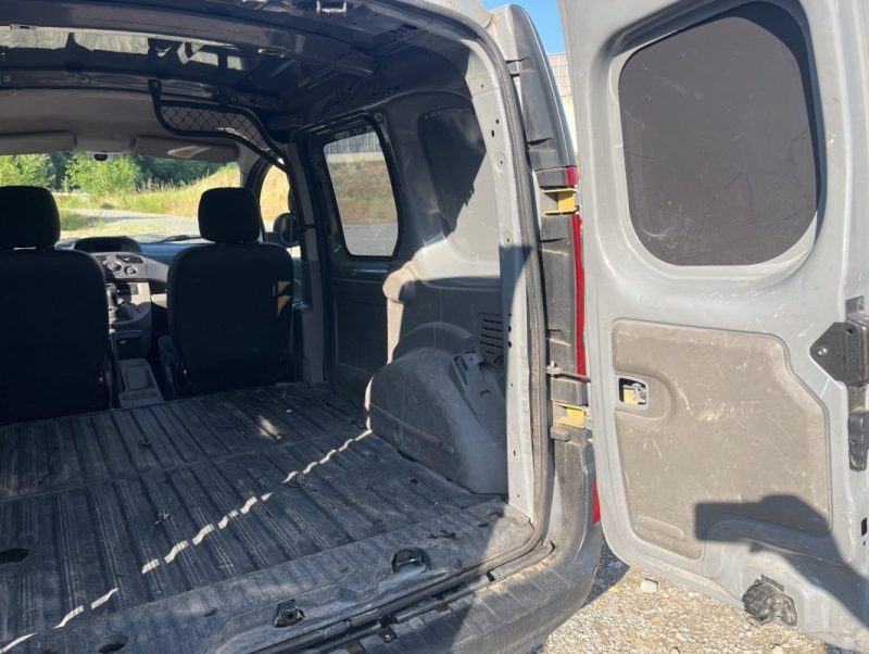 RENAULT KANGOO 1.5 DCI 70CV EMBRAYAGE ET DISTRIBUTION NEUVE