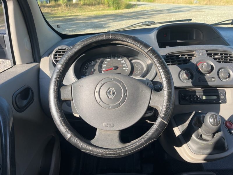 RENAULT KANGOO 1.5 DCI 70CV EMBRAYAGE ET DISTRIBUTION NEUVE