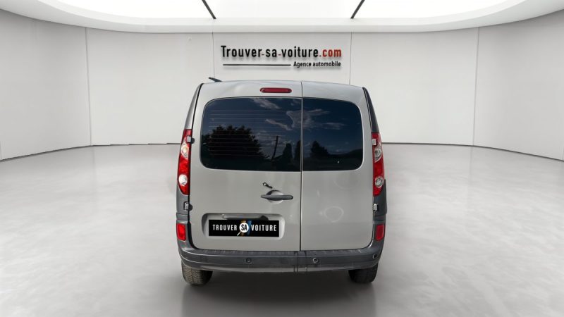 RENAULT KANGOO 1.5 DCI 70CV EMBRAYAGE ET DISTRIBUTION NEUVE
