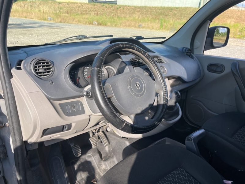 RENAULT KANGOO 1.5 DCI 70CV EMBRAYAGE ET DISTRIBUTION NEUVE