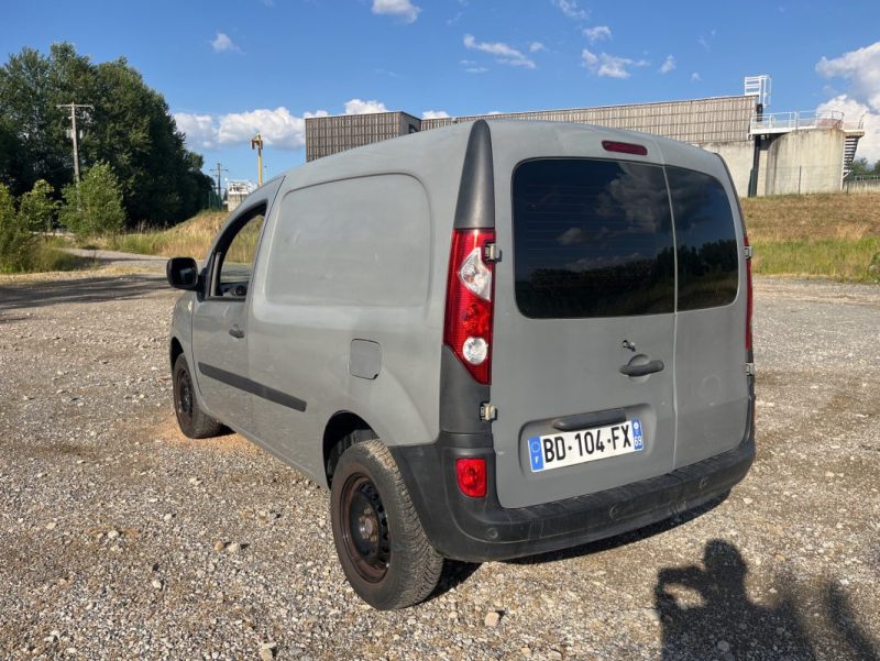 RENAULT KANGOO 1.5 DCI 70CV EMBRAYAGE ET DISTRIBUTION NEUVE