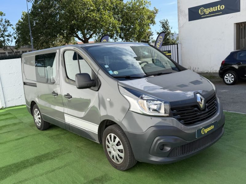 RENAULT  TRAFIC (3) 1.6 DCI 120 CV L1H1 / 6 PLACES /GRAND CONFORT ORIGINE FRANCE GARANTIE 6 MOIS  