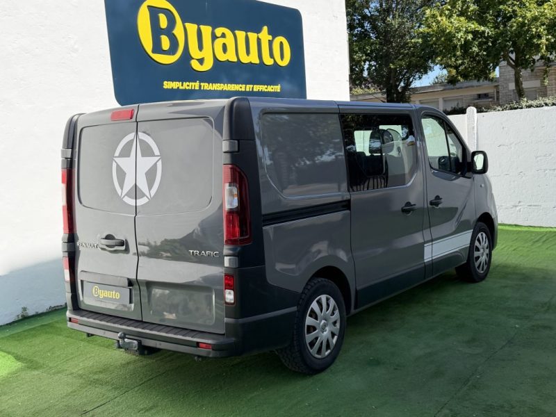 RENAULT  TRAFIC (3) 1.6 DCI 120 CV L1H1 / 6 PLACES /GRAND CONFORT ORIGINE FRANCE GARANTIE 6 MOIS  
