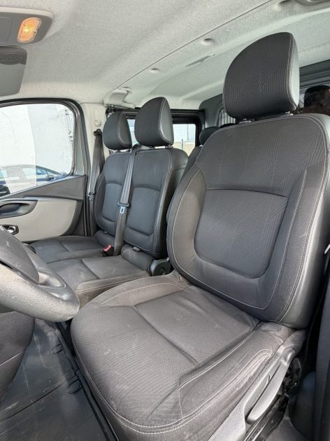RENAULT  TRAFIC (3) 1.6 DCI 120 CV L1H1 / 6 PLACES /GRAND CONFORT ORIGINE FRANCE GARANTIE 6 MOIS  