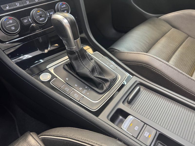 VOLKSWAGEN GOLF VII GARANTIE 12M 2.0 TDI 184ch GTD DSG7 FULL ACC VIRTUAL COCKPIT TOIT OUVRANT CUIR 