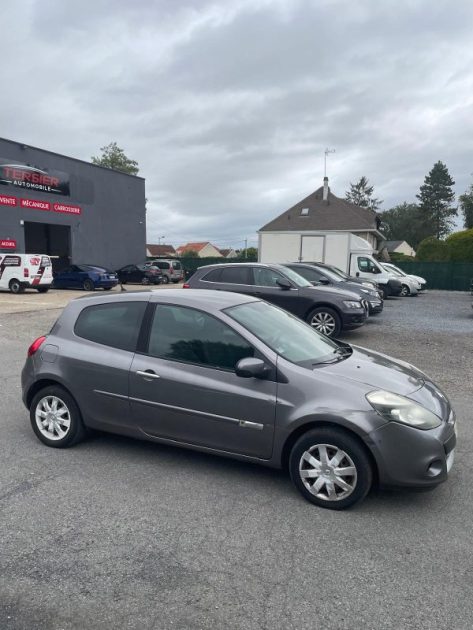 RENAULT CLIO III DYNAMIQUE 1.5DCI 85 QUICKSHIFT 5 2010