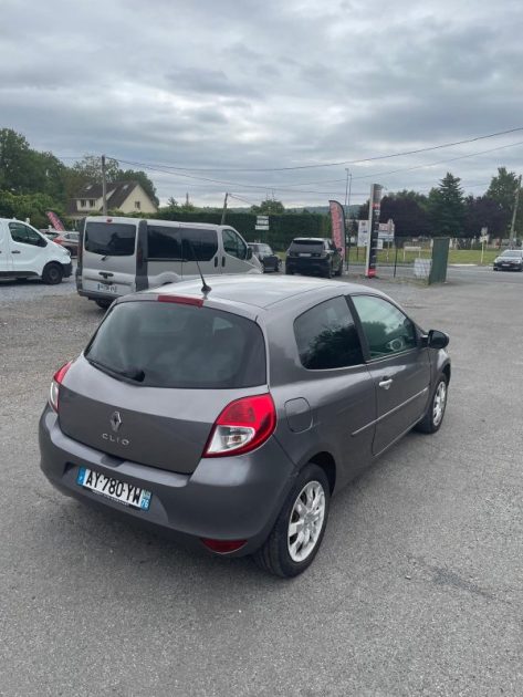 RENAULT CLIO III DYNAMIQUE 1.5DCI 85 QUICKSHIFT 5 2010