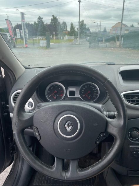 RENAULT CLIO III DYNAMIQUE 1.5DCI 85 QUICKSHIFT 5 2010