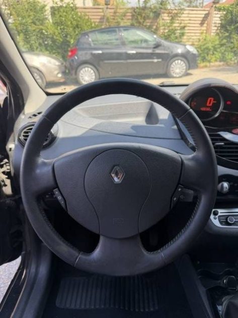 RENAULT TWINGO 1.2 DYNAMIQUE 2013 - Climatisation - Distrib ok - Parfait Etat - SUIVIT RENAULT