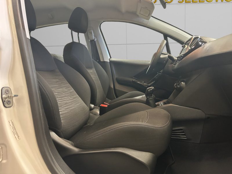 PEUGEOT 208 *2 PLACES* *TVA RECUPERABLE* 1.5 BLUE HDI 100 CH 2019