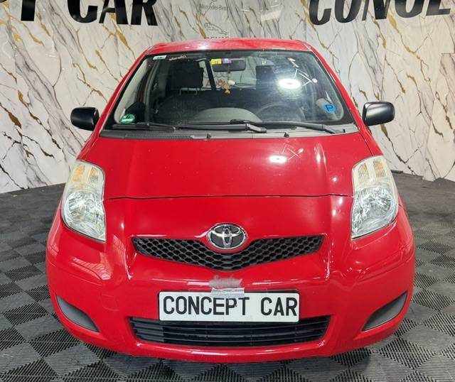 TOYOTA YARIS 1.0 VVT-ICOOL 2011 - 42 104Kms - Distrib ok - Premier main - SUIVIT TOYOTA