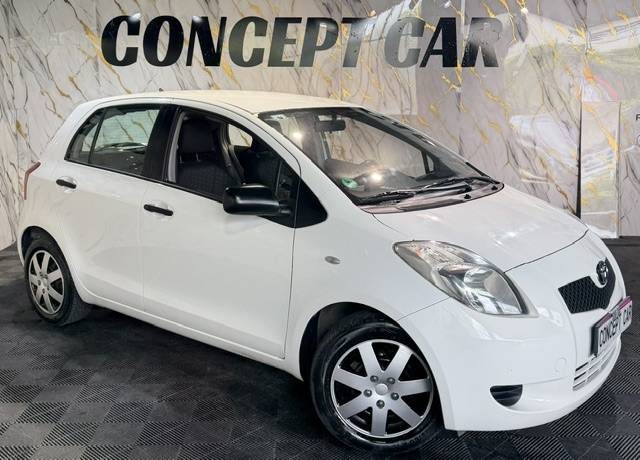 TOYOTA YARIS 1.3 VVTI COOL 2009 - 71 100Kms - Climatisation - Distrib ok - SUIVIT TOYOTA
