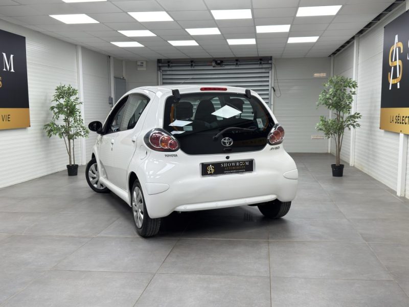 Toyota Aygo 1.0 VVT-i 68 - Dynamic 5p