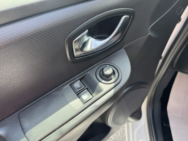 RENAULT CLIO IV 1.5 DCI 75 GENERIQUE AIR