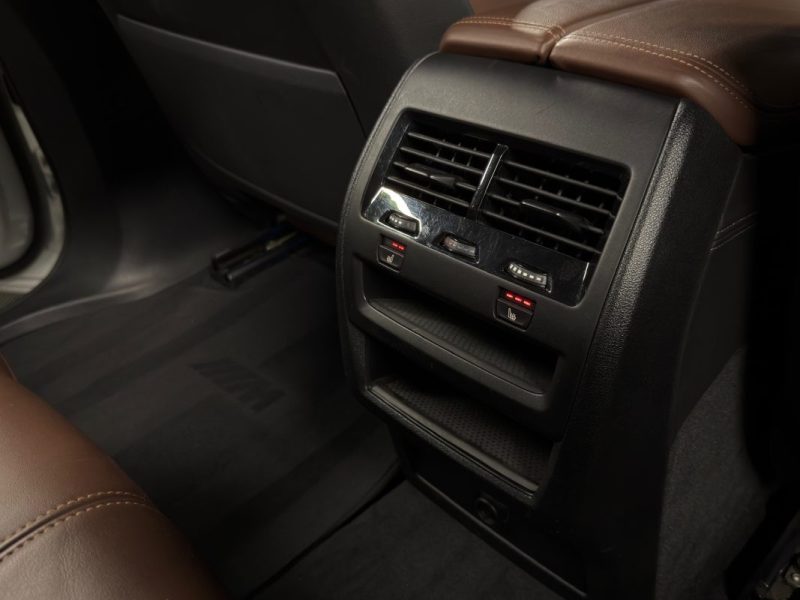 BMW X5 (G05) M SPORT 45E 3.0 HYBRIDE 394 Cv - TOIT OUVRANT ATTELAGE APPLE & ANDROID - GARANTIE 1 an