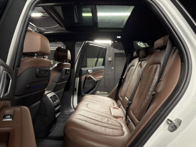 BMW X5 (G05) M SPORT 45E 3.0 HYBRIDE 394 Cv - TOIT OUVRANT ATTELAGE APPLE & ANDROID - GARANTIE 1 an