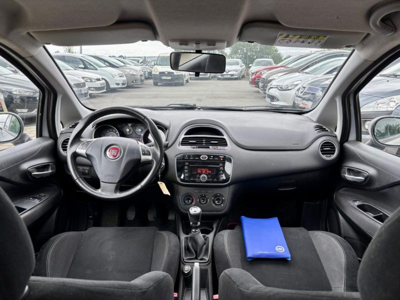 FIAT PUNTO 1.2 8V 69 FINITION STEEL 2015