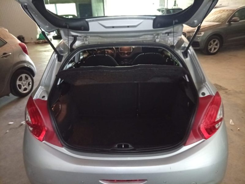 PEUGEOT 208 1.2 VTI 82 ACTIVE 2014