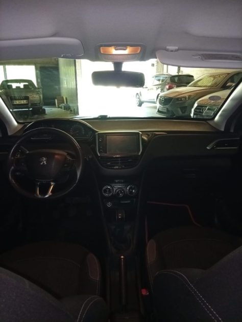 PEUGEOT 208 1.2 VTI 82 ACTIVE 2014
