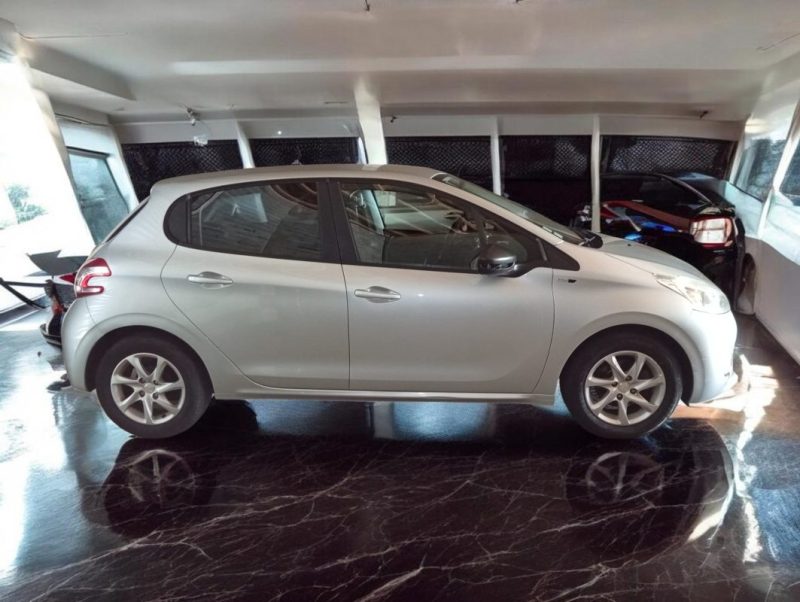 PEUGEOT 208 1.2 VTI 82 ACTIVE 2014