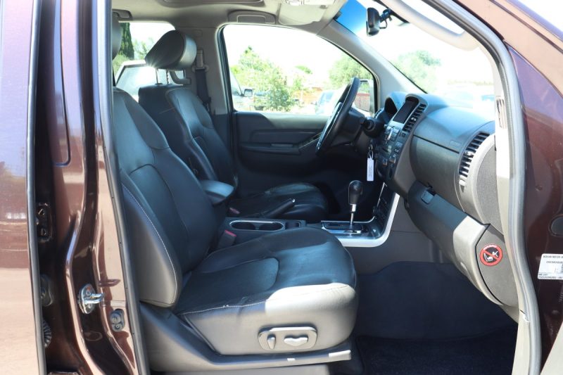 NAVARA NISSAN NAVARA DOUBLE-CAB 3.0 V6 DCI 231 LE 4X4 2010