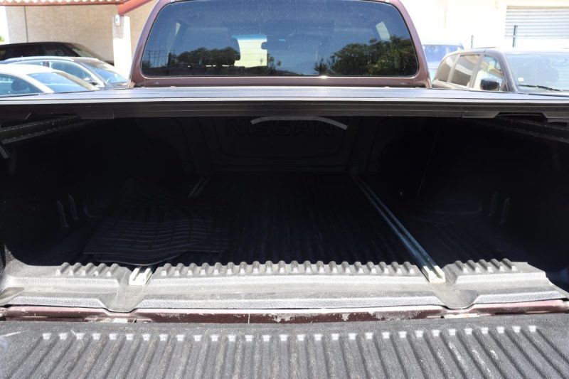 NAVARA NISSAN NAVARA DOUBLE-CAB 3.0 V6 DCI 231 LE 4X4 2010