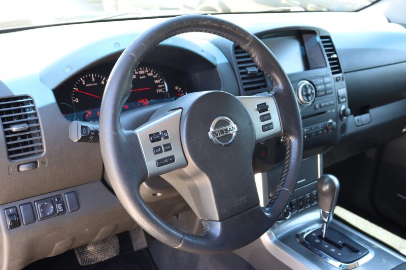 NAVARA NISSAN NAVARA DOUBLE-CAB 3.0 V6 DCI 231 LE 4X4 2010
