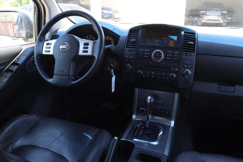 NAVARA NISSAN NAVARA DOUBLE-CAB 3.0 V6 DCI 231 LE 4X4 2010