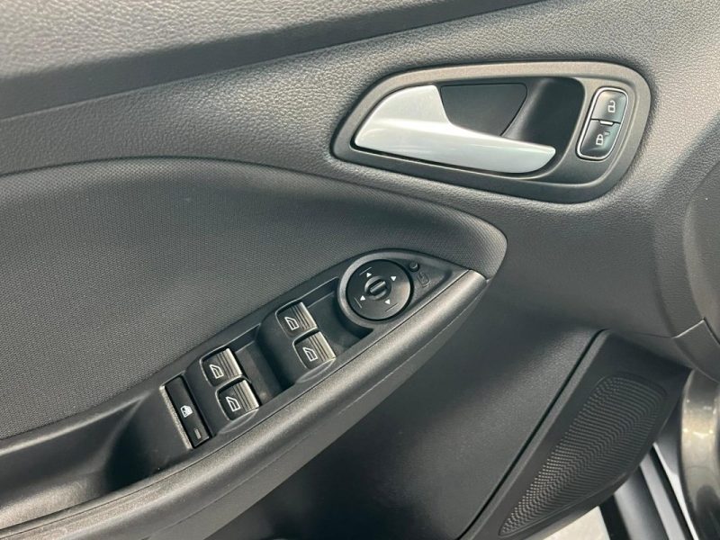 🚗 FORD FOCUS SW 1.5 TDCI 95ch ⚙️ 📡 Radar de recul ♨️ Sièges chauffants 📱 Bluetooth
