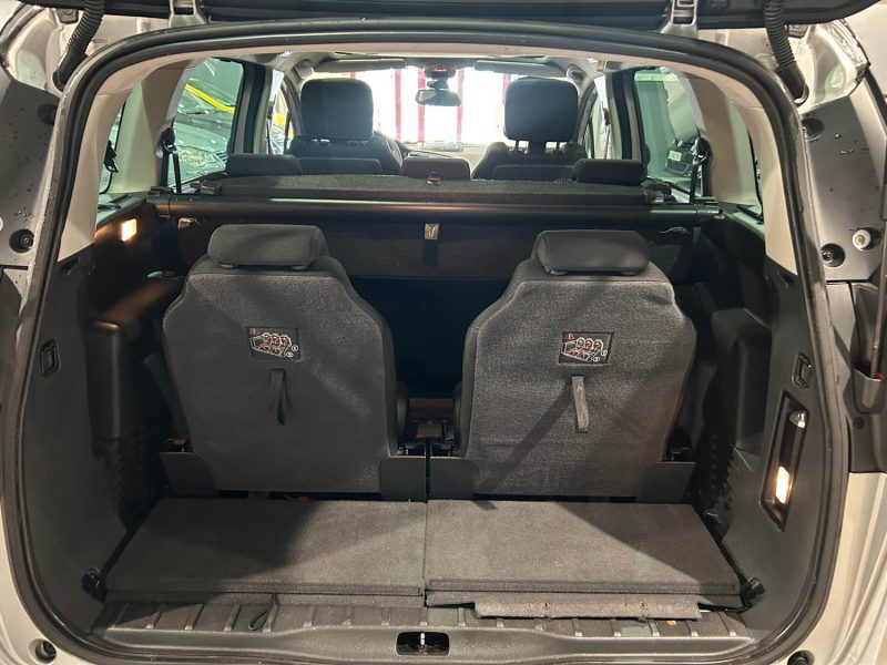 PEUGEOT 5008  2.0 BLUEHDI 150CH 