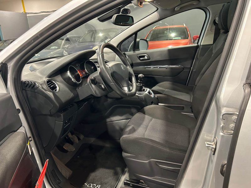 PEUGEOT 5008  2.0 BLUEHDI 150CH 