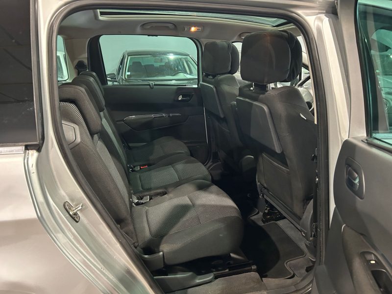 PEUGEOT 5008  2.0 BLUEHDI 150CH 