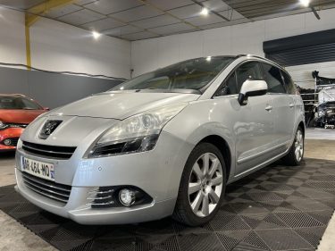 PEUGEOT 5008  2.0 BLUEHDI 150CH 