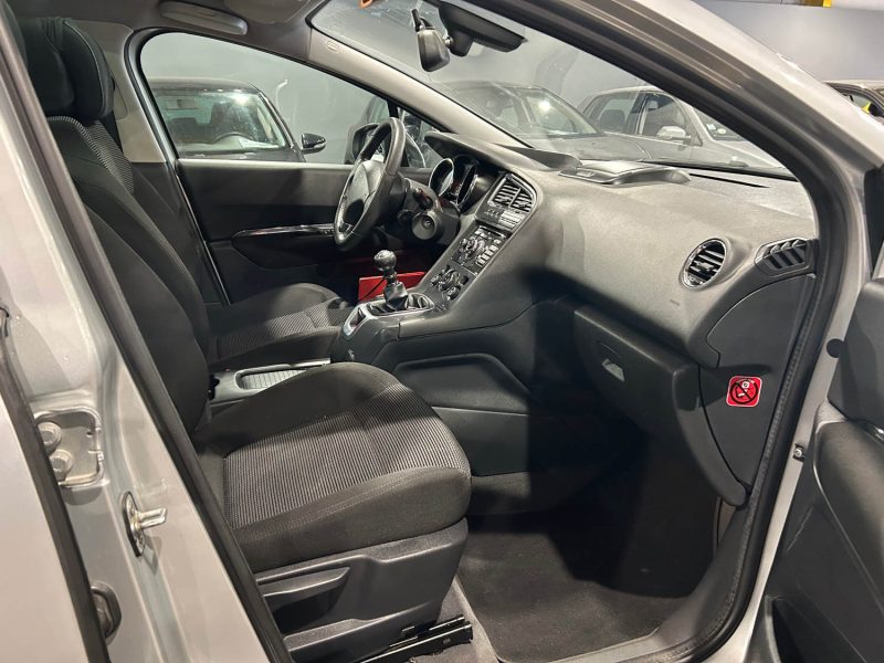 PEUGEOT 5008  2.0 BLUEHDI 150CH 