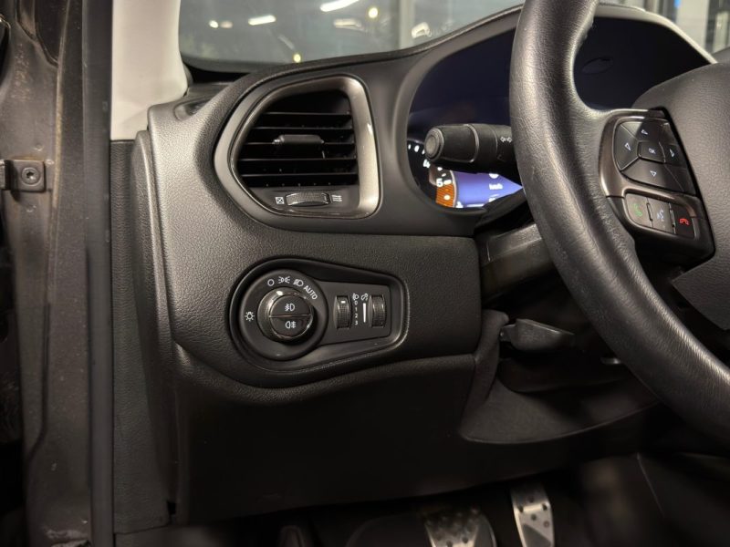 JEEP RENEGADE 2.0 140 Cv LIMITED 4X4 - CUIR / TOIT PANORAMIQUE / CAMERA - GARANTIE 1 AN