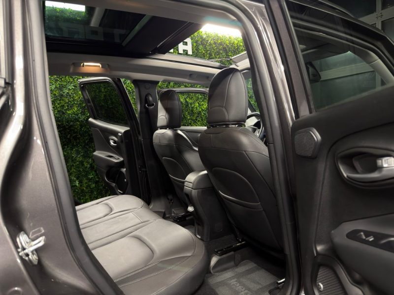 JEEP RENEGADE 2.0 140 Cv LIMITED 4X4 - CUIR / TOIT PANORAMIQUE / CAMERA - GARANTIE 1 AN
