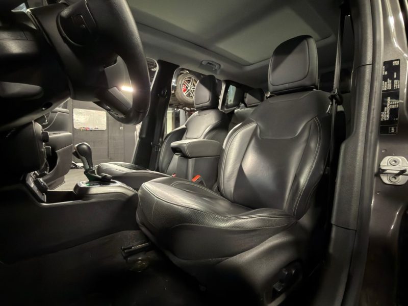 JEEP RENEGADE 2.0 140 Cv LIMITED 4X4 - CUIR / TOIT PANORAMIQUE / CAMERA - GARANTIE 1 AN