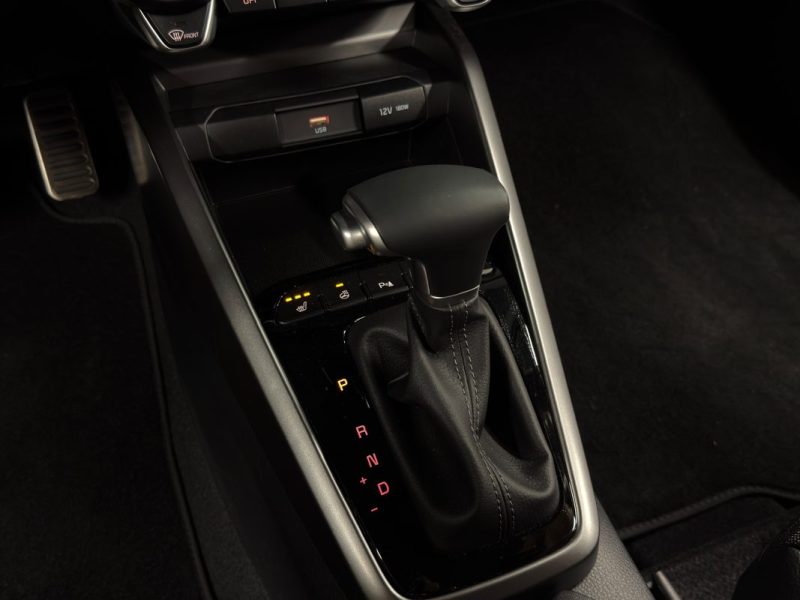 KIA STONIC 1.0 T-GDI 100 Cv GT-LINE - CARPLAY & ANDROID  / CAMERA / KEYLESS / GARANTIE CONSTRUCTEUR