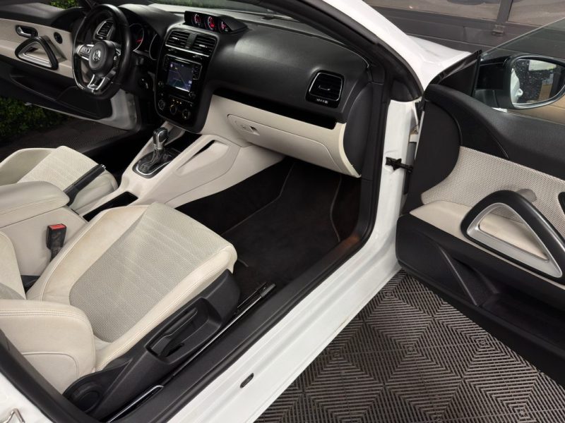VOLKSWAGEN SCIROCCO II PHASE 2 BLACK SESSION 2.0 TFSI 180 Cv 1ERE MAIN / DSG6 - GARANTIE 1 AN