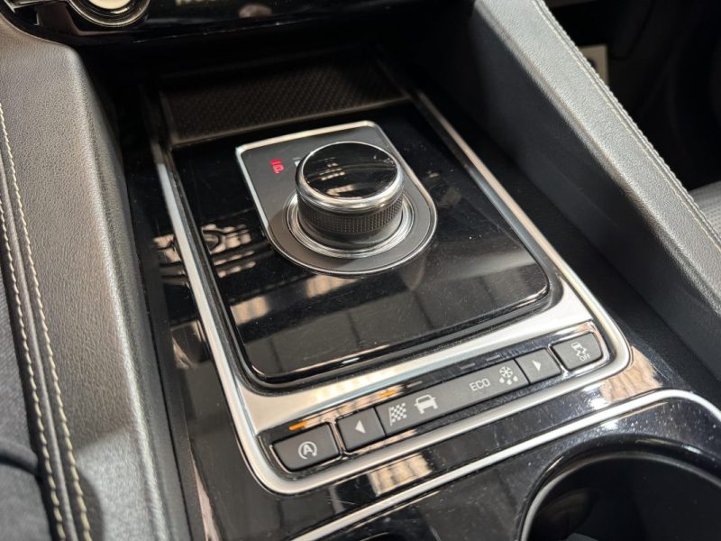 JAGUAR F-PACE 3.0 D PACK R SPORT FULL OPTIONS GPS/CLIM/CUIR/XENON/TOIT 1er MAIN