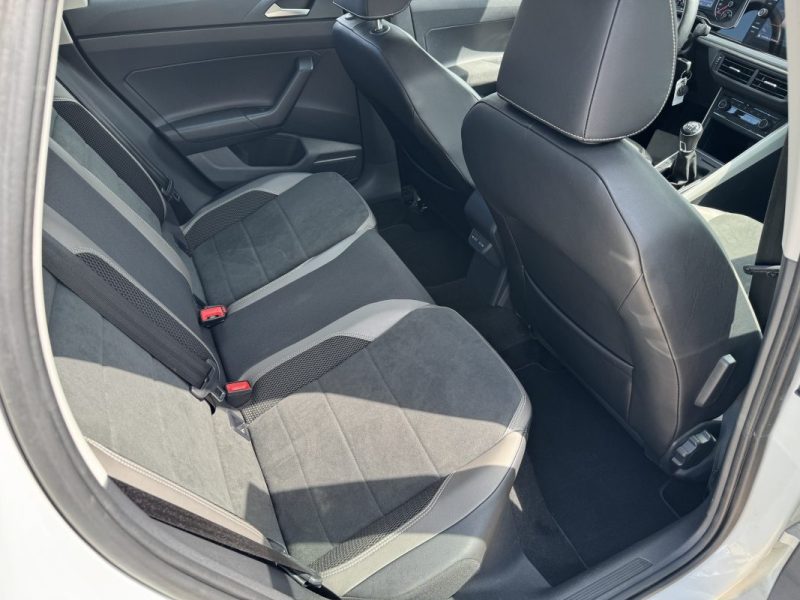 VOLKSWAGEN POLO 1.0 TSI 110 CH CARAT CARPLAY / SIEGES AV CHAUFFANTS