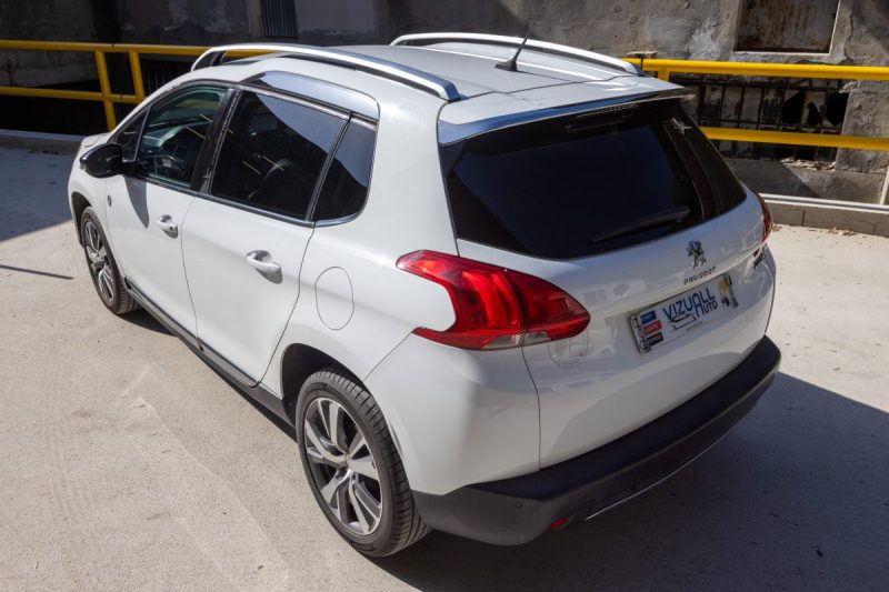 PEUGEOT 2008 1.2 PURE TECH 110 ALLURE 2015